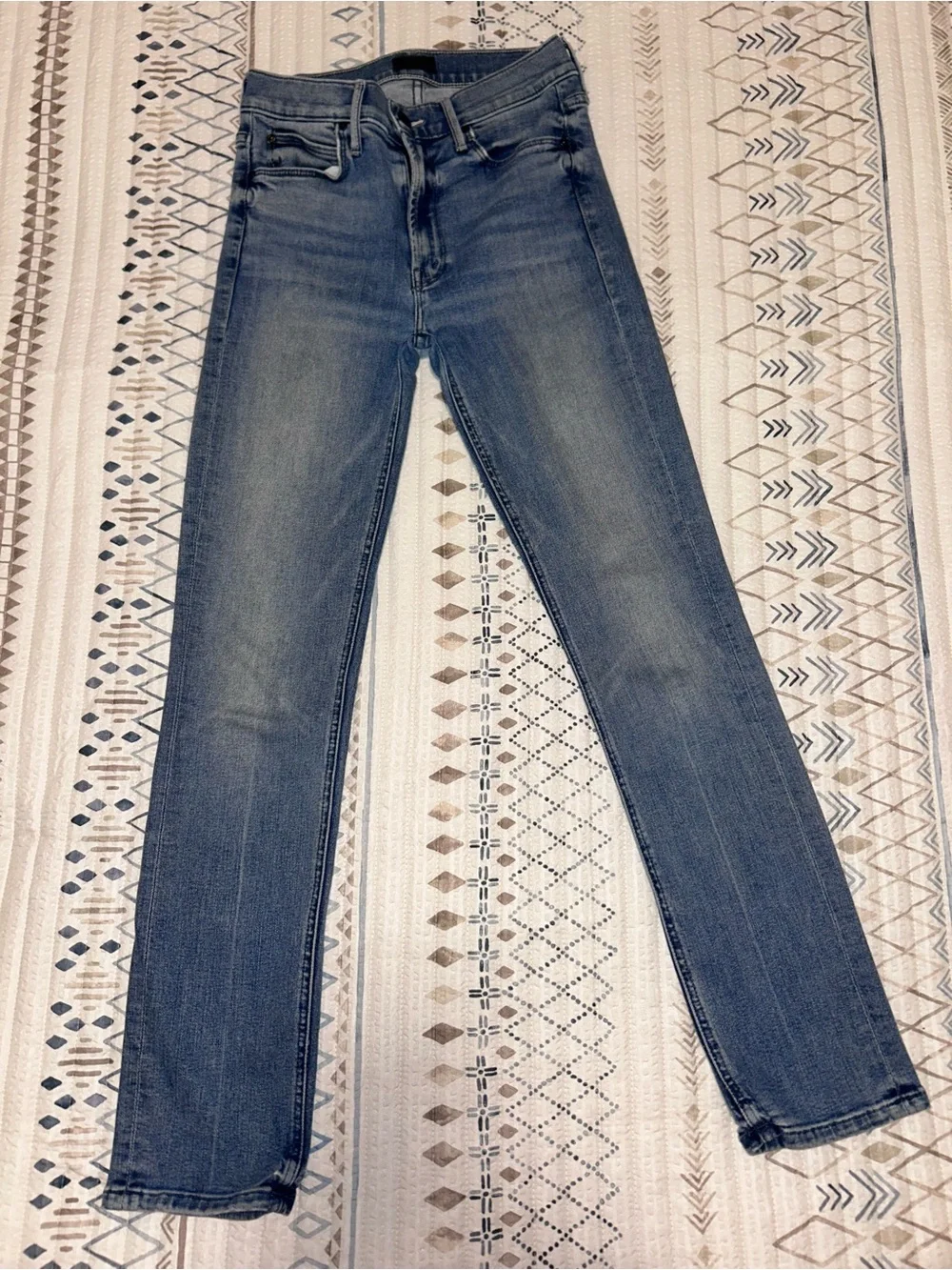 MOTHER The Mid Rise Dazzler Ankle Jeans - Blue size 25